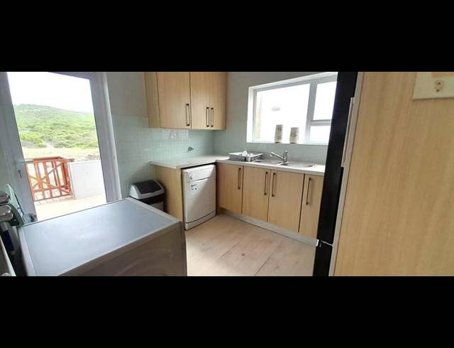 4 BEDROOM HOUSE FOR SALE IN STILBAAI EAST